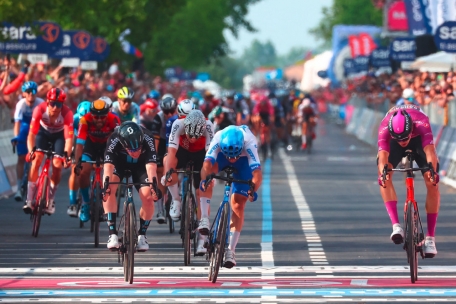 Giro d’Italia / Kirsch sprintet auf Platz acht, Italiener Alberto Dainese gewinnt 17. Etappe