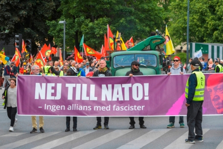 Gesetzesänderung für NATO-Beitritt / Kurde soll von Schweden an die Türkei ausgeliefert werden